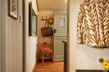 aa6c5201 f3ee 412b bca9 165eba6b449d.jpg