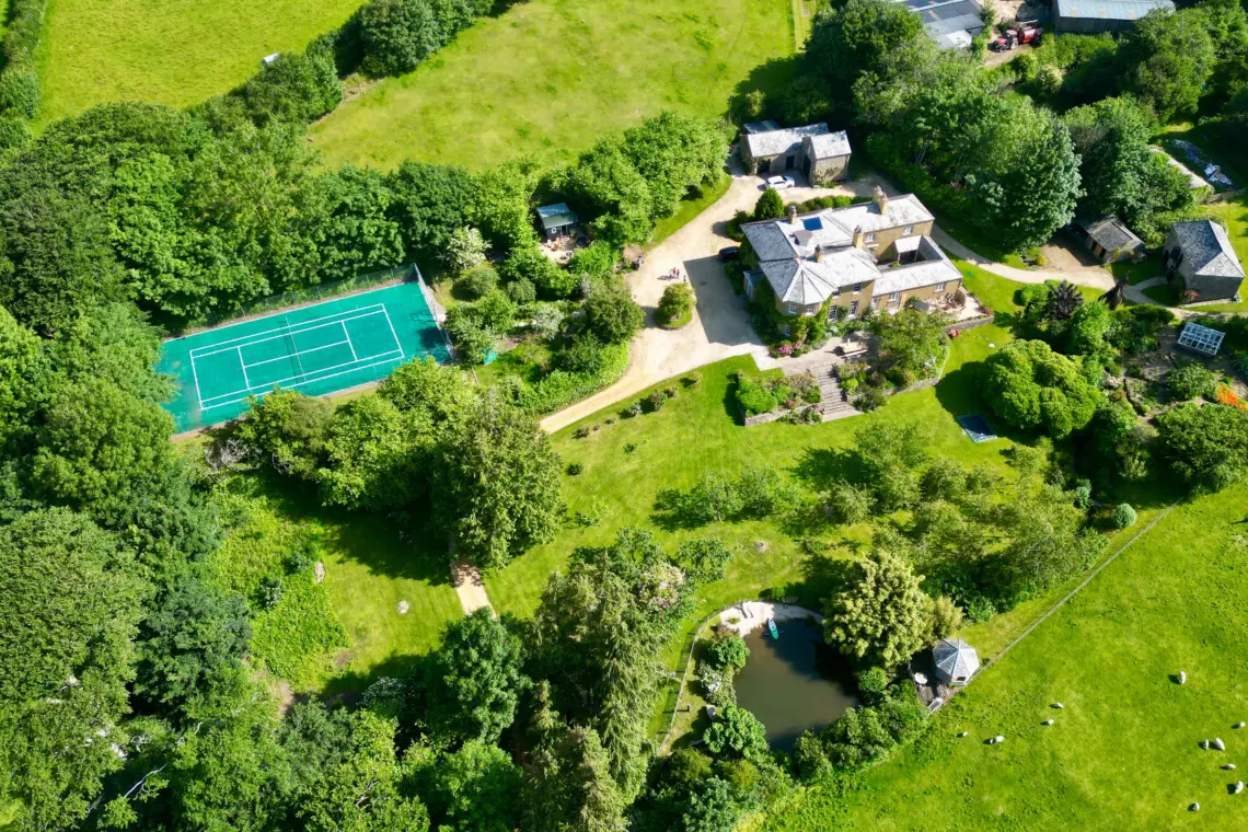 275a441b a374 4239 a92d db398987cde0.png.jpg