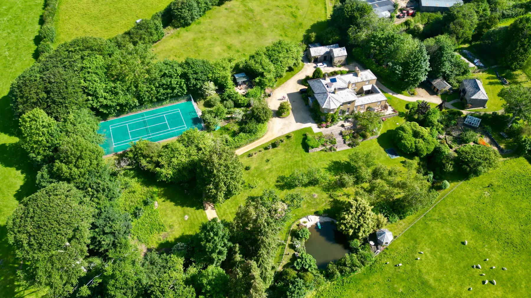 275a441b a374 4239 a92d db398987cde0.png.jpg